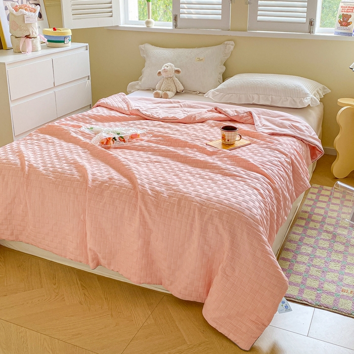 91家纺网 家纺一手货源 找家纺 左右家纺 2025新款华夫格大豆夏被被子被芯 浅粉