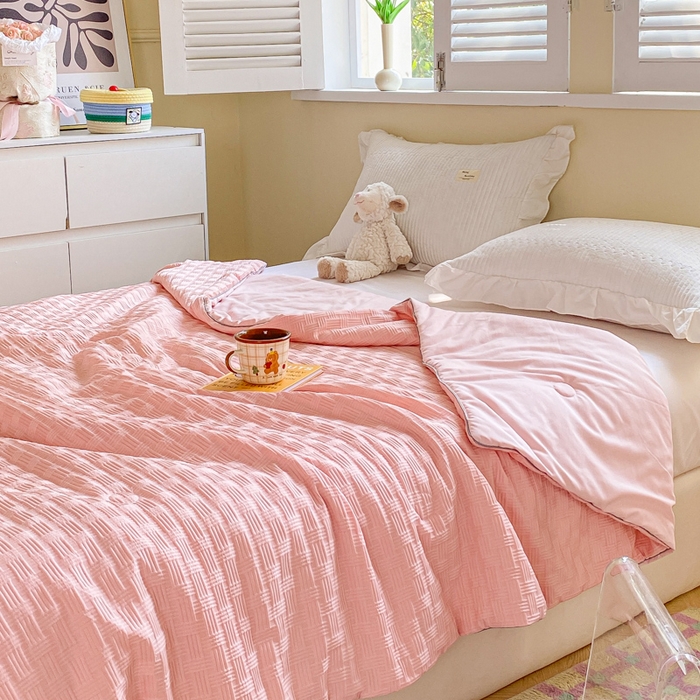 91家纺网 家纺一手货源 找家纺 左右家纺 2025新款华夫格大豆夏被被子被芯 浅粉