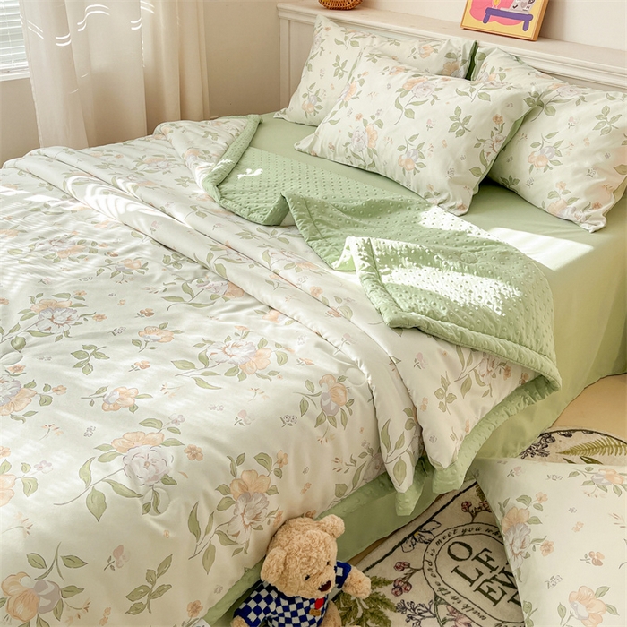 91家纺网 家纺一手货源 找家纺 盛秋家纺 2026新款A类水洗棉豆豆夏被系列 铃兰+灰绿