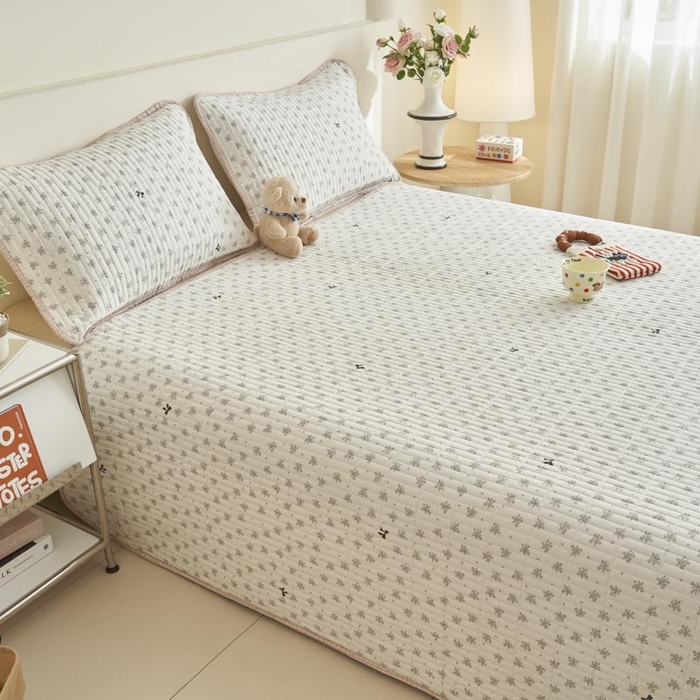 91家纺网 家纺一手货源 找家纺 子由家居 2025新款纯棉印花夹棉床盖 棉花被-诗情画意