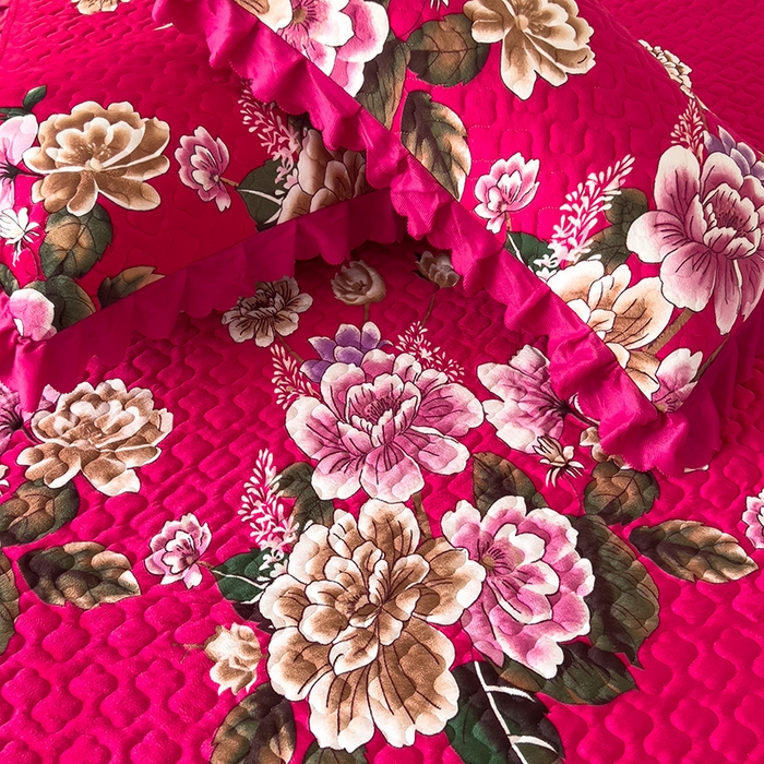 91家纺网 家纺一手货源 找家纺 2025新款水晶绒床单盖毯单人三件套花边毯子冬季加厚保暖双人加棉防滑绒毯 玫红蝶恋花