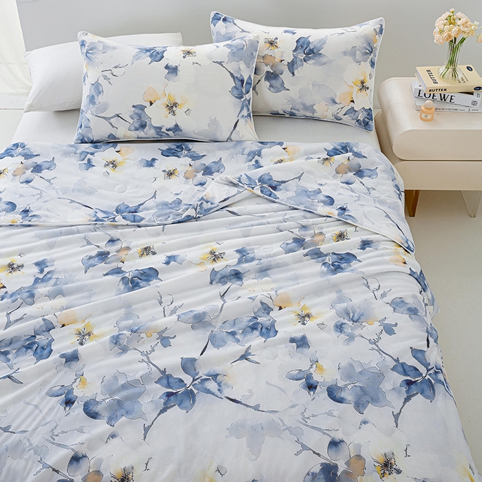 91家纺网 家纺一手货源 找家纺 欧雅搁家纺 2025新款3D数码印花有氨冷感冰激淋凉感丝夏被空调被大豆纤维被子夏凉被 幽兰花谷