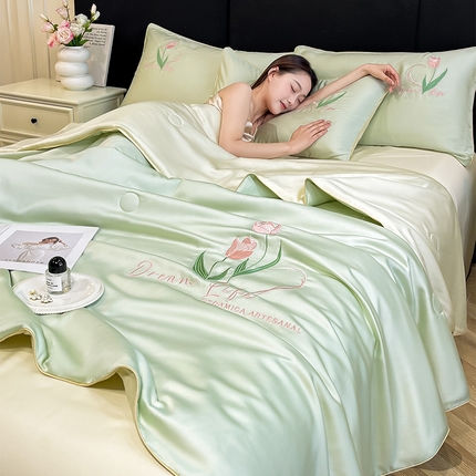 91家纺网 家纺一手货源 找家纺 如一 2025新款水洗冰丝刺绣麻绳夏被四件套花颜系列 花颜-绿米