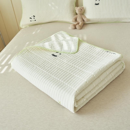 91家纺网 家纺一手货源 找家纺 子由家居 2025新款水洗邹邹纱小清新床盖 床盖-熊猫