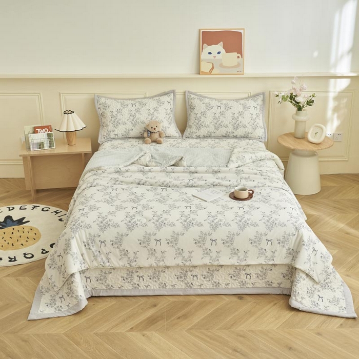 91家纺网 家纺一手货源 找家纺 子由家居 2025新款凉感丝豆豆夏被四件套 凉感豆豆被-语叶