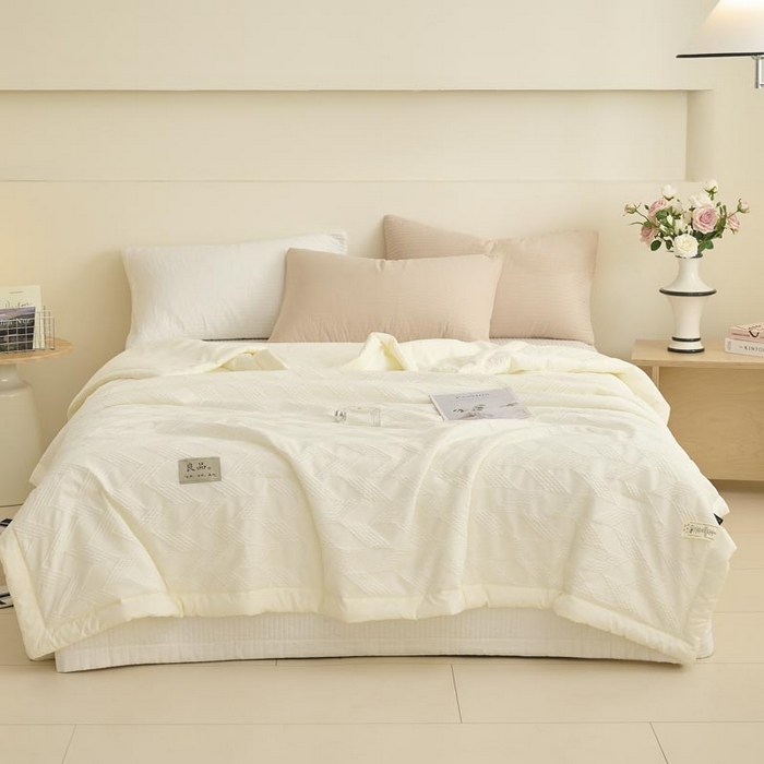 91家纺网 家纺一手货源 找家纺 子由家居 2025新款针织菱形格提花大豆被被子被芯 菱形格-奶白