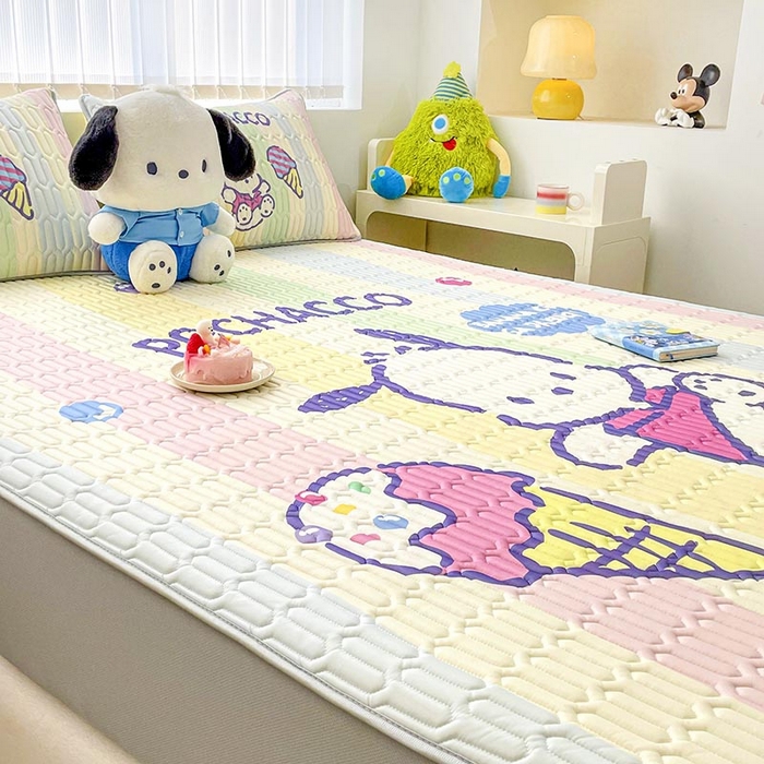 91家纺网 家纺一手货源 找家纺 米帛家纺2025新款大版三丽鸥乳胶凉席-绑带款 彩虹帕恰狗