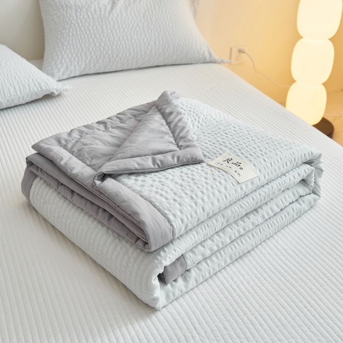 91家纺网 家纺一手货源 找家纺 子由家居 2025新款水洗棉泡泡格大豆纤维夏被被子被芯 泡泡格-浅灰