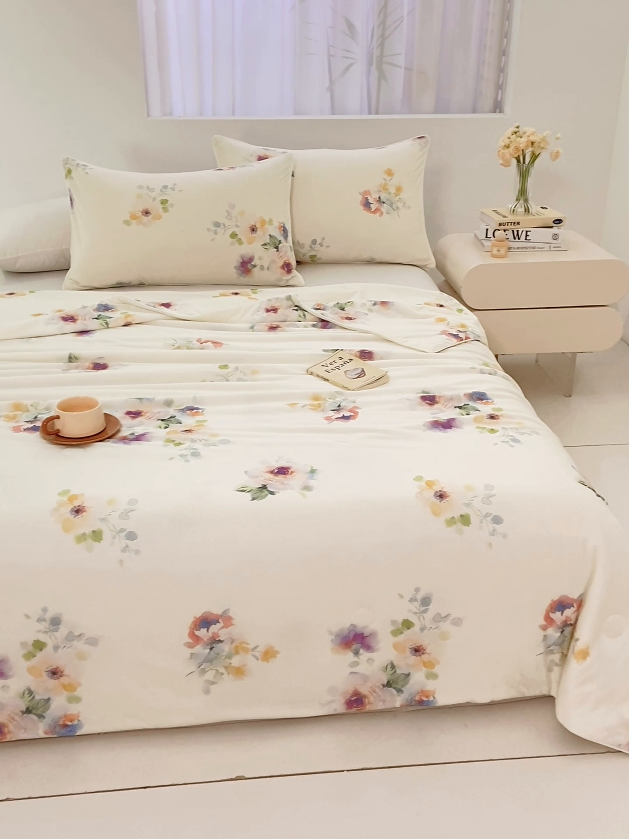 91家纺网 家纺一手货源 找家纺 欧雅搁家纺 2025新款3D数码印花有氨冷感冰激淋凉感丝夏被空调被大豆纤维被子夏凉被 花样晨熙