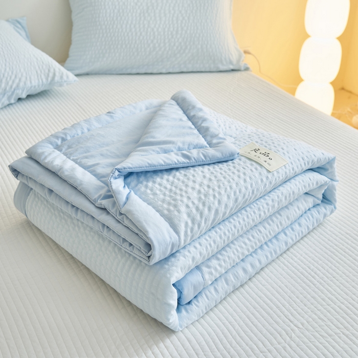 91家纺网 家纺一手货源 找家纺 子由家居 2025新款水洗棉泡泡格大豆纤维夏被被子被芯 泡泡格-天蓝