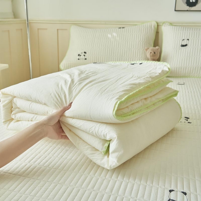 91家纺网 家纺一手货源 找家纺 子由家居 2025新款水洗邹邹纱小清新大豆纤维夏被被子被芯 夏被-熊猫