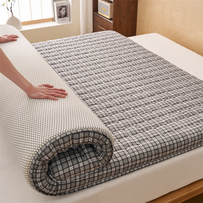 91家纺网 家纺一手货源 找家纺 艺博床垫 2025新款水洗棉棉花床垫成人款 深灰格