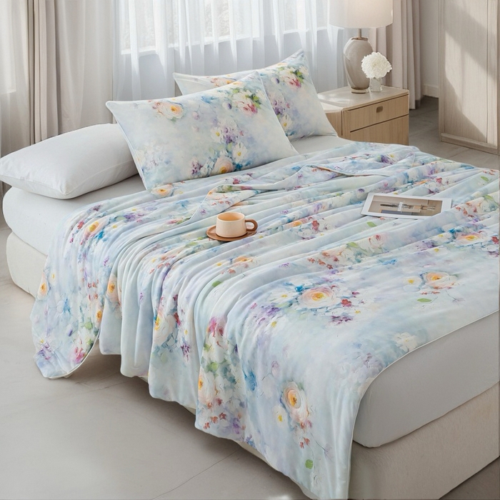 91家纺网 家纺一手货源 找家纺 欧雅搁家纺 2025新款3D数码印花有氨冷感冰激淋凉感丝夏被空调被大豆纤维被子夏凉被 花城秘境