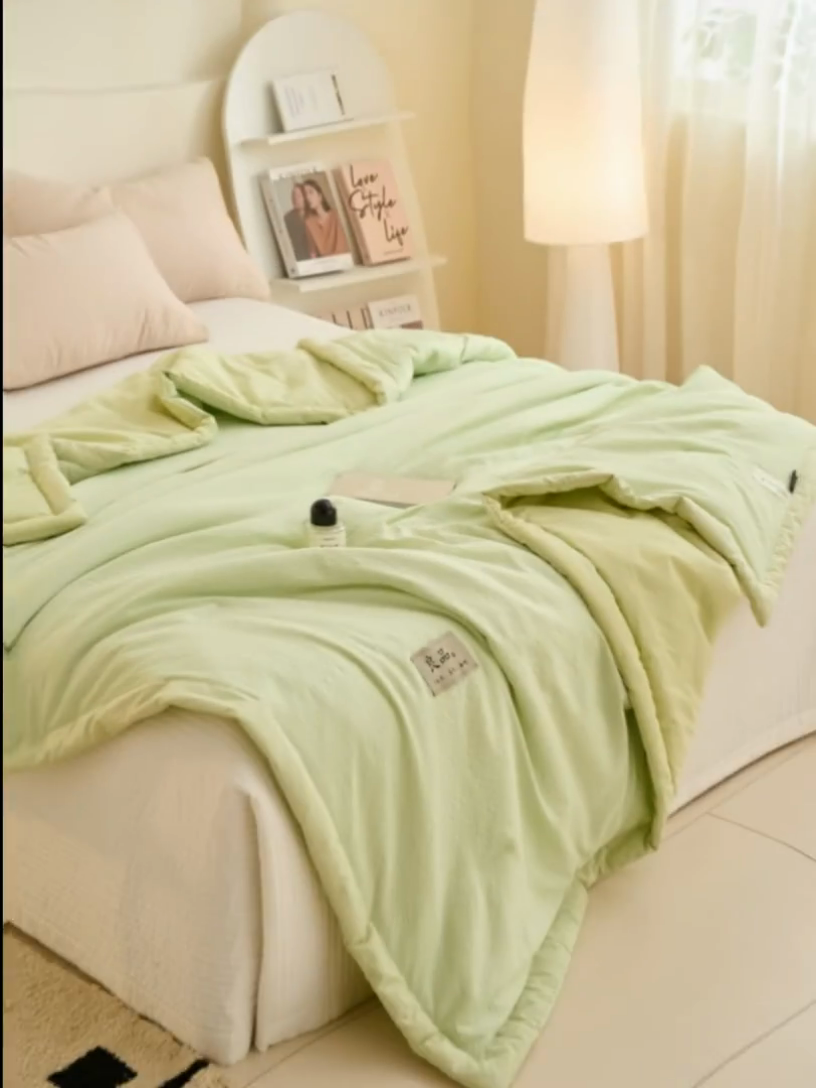 91家纺网 家纺一手货源 找家纺 子由家居 2025新款双层邹邹格大豆纤维夏被被子夏被 邹邹格-果绿