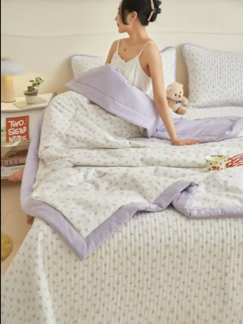 91家纺网 家纺一手货源 找家纺 子由家居 2025新款纯棉印花夹棉床盖 棉花被-花夕