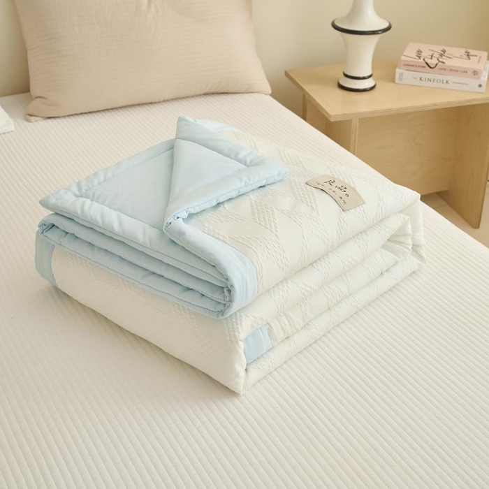 91家纺网 家纺一手货源 找家纺 子由家居 2025新款针织菱形格提花大豆被被子被芯 菱形格-天蓝