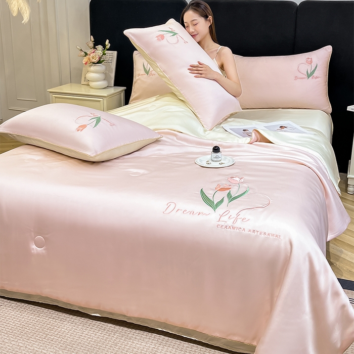 91家纺网 家纺一手货源 找家纺 （总）如一 2025新款水洗冰丝刺绣麻绳夏被四件套花颜系列