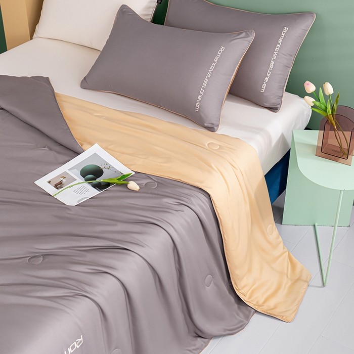 91家纺网 家纺一手货源 找家纺 子由家居 2025新款水洗真丝轻奢绣花系列夏被四件套 轻奢绣花-英伦灰