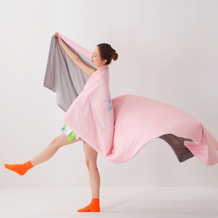 91家纺网 家纺一手货源 找家纺 优布加2025新款亲肤舒适凉感丝夏被夏凉被空调被 冰凉粉灰