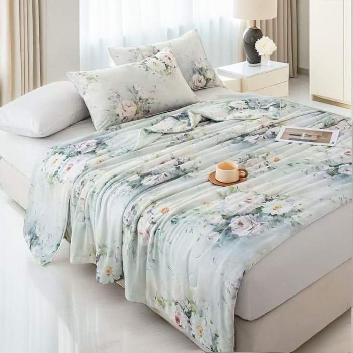 91家纺网 家纺一手货源 找家纺 欧雅搁家纺 2025新款3D数码印花有氨冷感冰激淋凉感丝夏被空调被大豆纤维被子夏凉被 烟雨霓裳