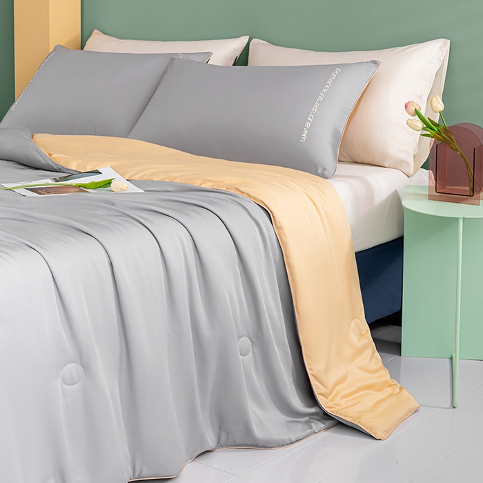 91家纺网 家纺一手货源 找家纺 子由家居 2025新款水洗真丝轻奢绣花系列夏被四件套 轻奢绣花-浅灰