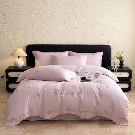 91家纺网 家纺一手货源 找家纺 （总）懒猫家纺 2025新款高精密40支全棉喷气绣花四件套-海瑟薇