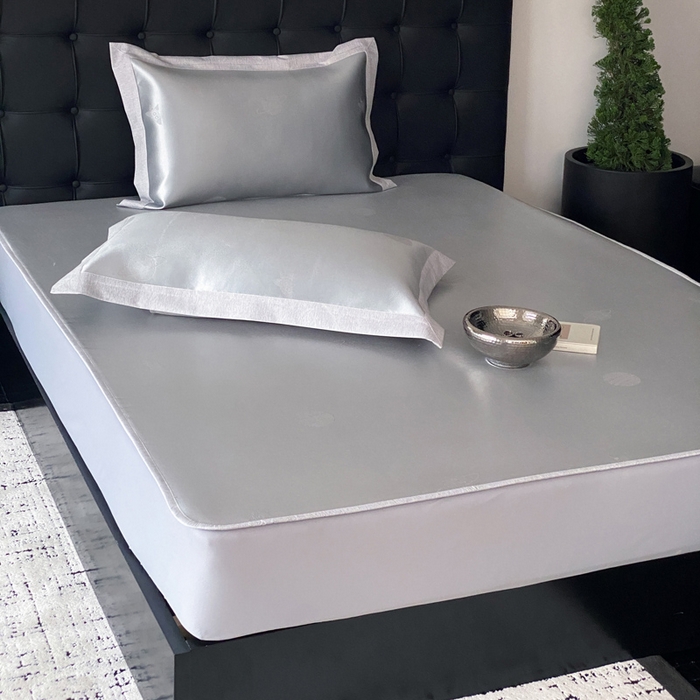 91家纺网 家纺一手货源 找家纺 由有家居 2025新款A类轻奢高精密7A抗菌色织可水洗冰丝床笠款凉席三件套 星球