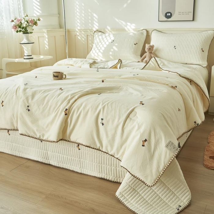 91家纺网 家纺一手货源 找家纺 子由家居 2025新款水洗邹邹纱小清新大豆纤维夏被被子被芯 夏被-腊肠狗