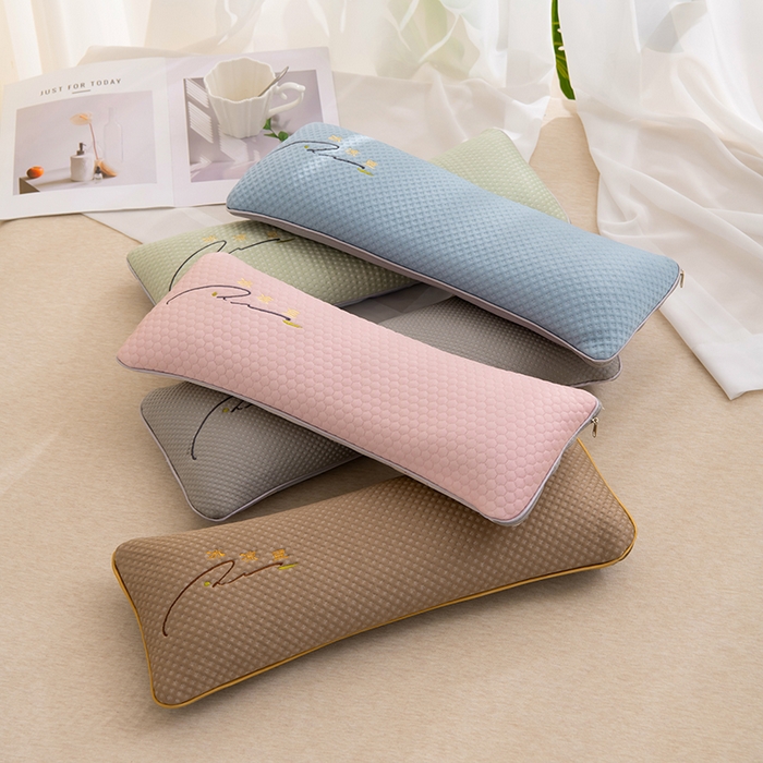 91家纺网 家纺一手货源 找家纺 芯洲 2025年新款荞麦枕颈椎枕凉感冰豆豆夏季时尚护颈枕 冰感豆颈椎枕-绿  20*50cm