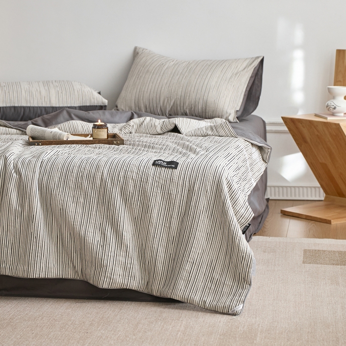 91家纺网 家纺一手货源 找家纺 2025新款原创侘寂系列全棉夏被-夏被四件套 茉系灰白