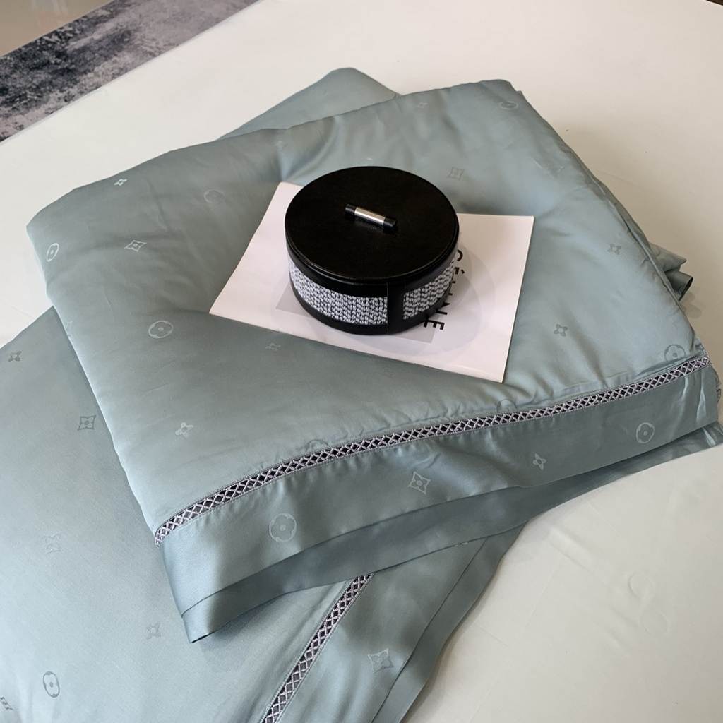 91家纺网 家纺一手货源 找家纺 奈萝家纺 2025新款60S天丝提花夏凉被空调被子被芯 孔雀绿