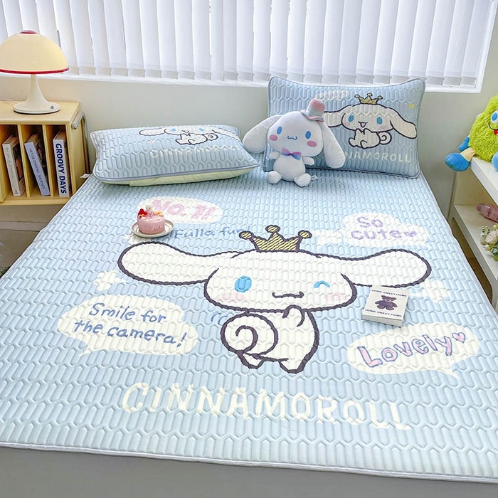 91家纺网 家纺一手货源 找家纺 米帛家纺2025新款大版三丽鸥乳胶凉席-绑带款 皇冠玉桂狗