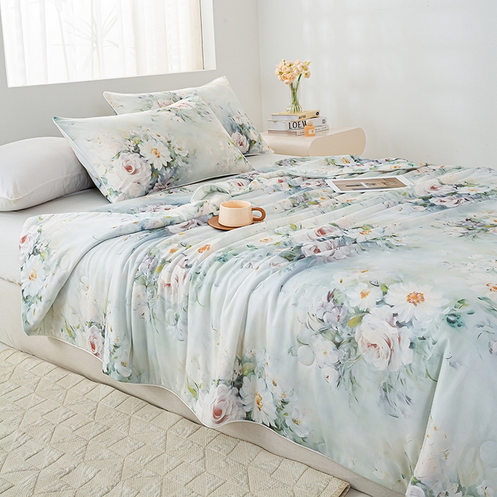 91家纺网 家纺一手货源 找家纺 欧雅搁家纺 2025新款3D数码印花有氨冷感冰激淋凉感丝夏被空调被大豆纤维被子夏凉被 烟雨霓裳