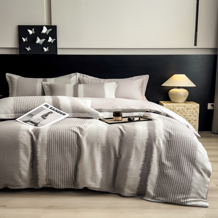 91家纺网 家纺一手货源 找家纺 倾慕家纺 2025新款60S提花全棉单品被套 波格灰