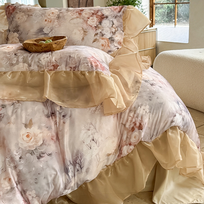 91家纺网 家纺一手货源 找家纺 艾米家居2025春夏新品法式花边天丝棉冰丝四件套 秘密花园花边款