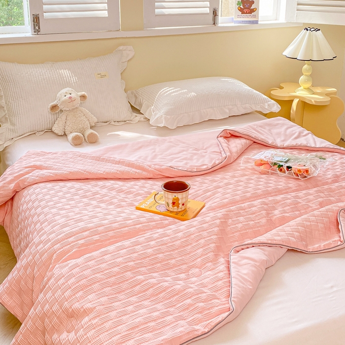 91家纺网 家纺一手货源 找家纺 左右家纺 2025新款华夫格大豆夏被被子被芯 浅粉