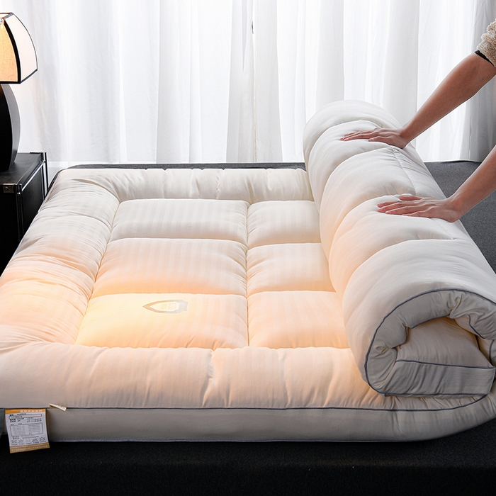 91家纺网 家纺一手货源 找家纺 招财狼 2025新款亲肤磨毛床垫 珍珠白