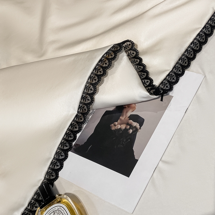 91家纺网 家纺一手货源 找家纺 子由家居 2025新款水洗真丝贴布绣花花边夏被四件套-太阳花 太阳花-本白