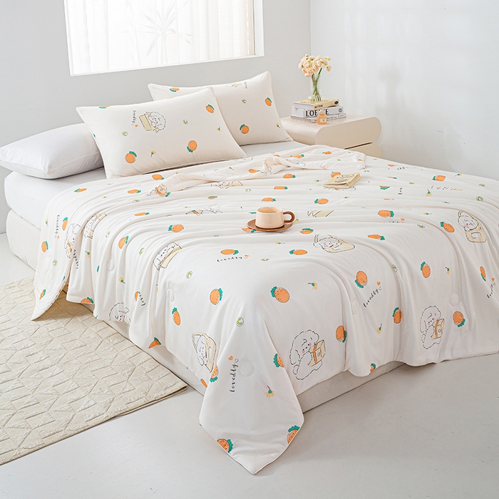 91家纺网 家纺一手货源 找家纺 欧雅搁家纺 2025新款3D数码印花有氨冷感冰激淋凉感丝夏被空调被大豆纤维被子夏凉被 草莓狗狗