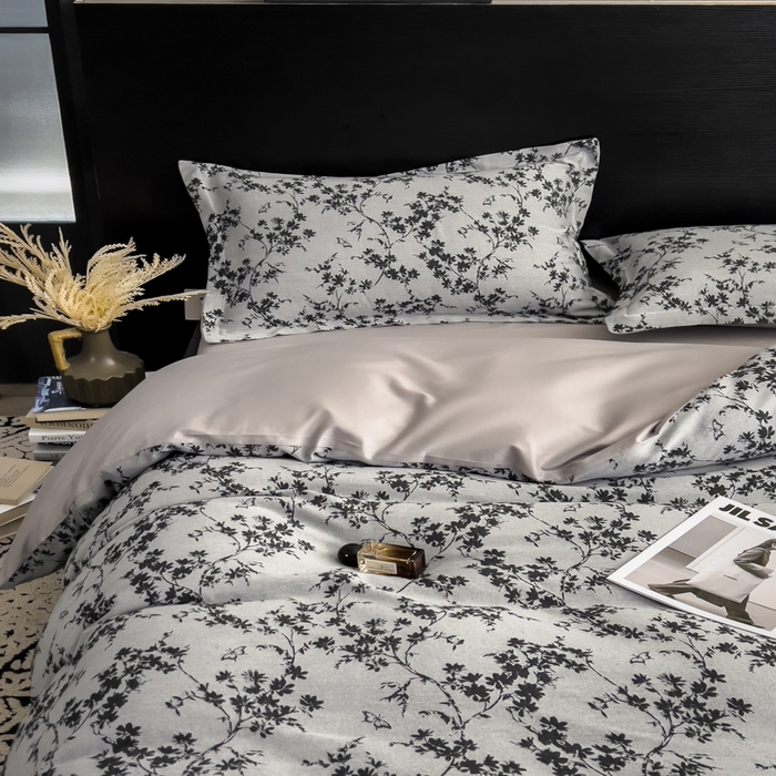 91家纺网 家纺一手货源 找家纺 倾慕家纺 2025新款60S提花全棉单品被套 爱玲说深灰