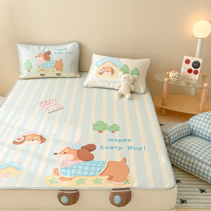 91家纺网 家纺一手货源 找家纺 慕尚家纺 2025新款凉感卡通工艺席 小腊肠