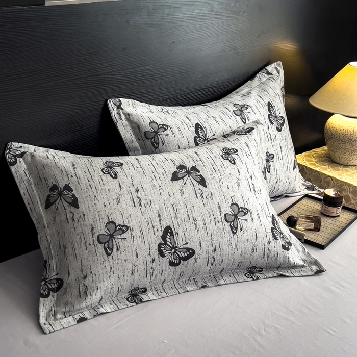 91家纺网 家纺一手货源 找家纺 倾慕家纺 2025新款60S提花全棉单品枕套 蝶恋深灰