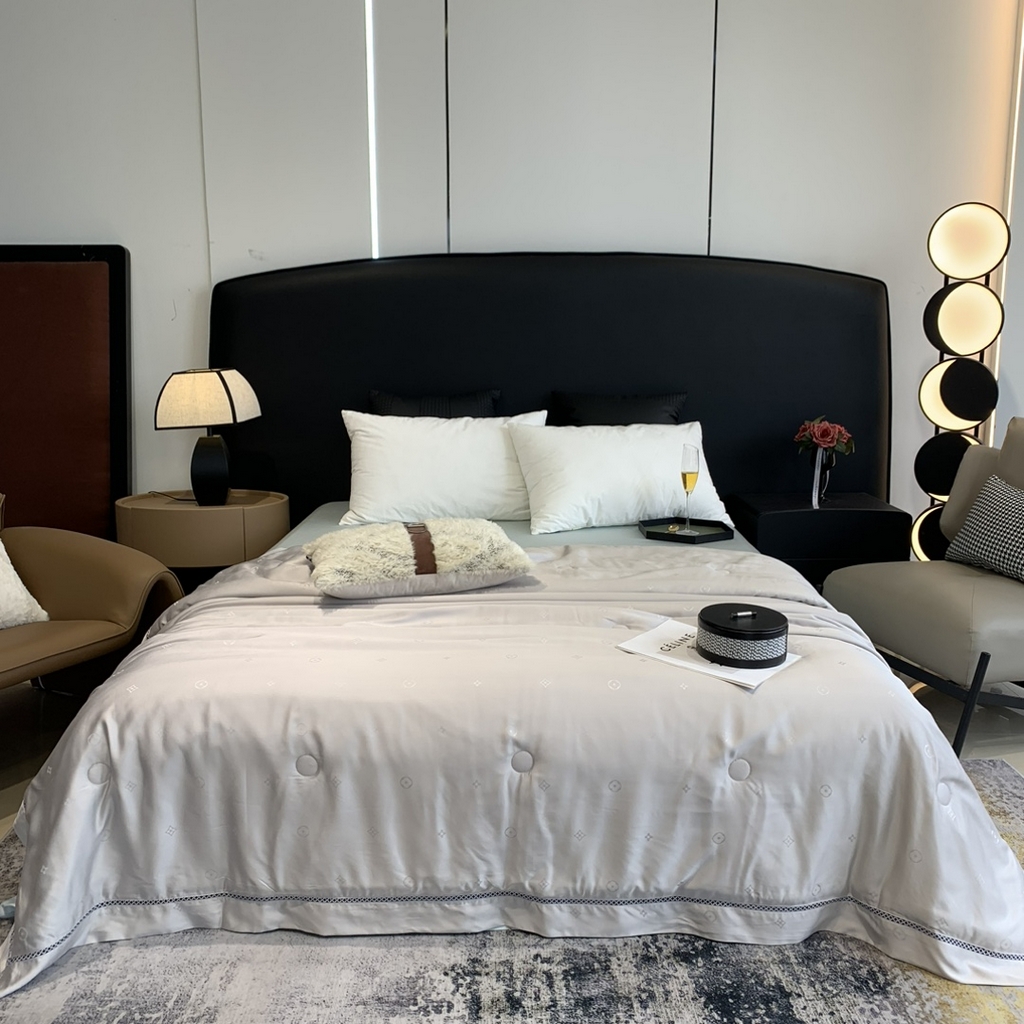 91家纺网 家纺一手货源 找家纺 奈萝家纺 2025新款60S天丝提花夏凉被空调被子被芯 典雅灰