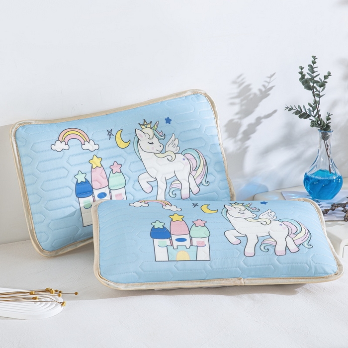 91家纺网 家纺一手货源 找家纺 （总）大黄蜂家居家纺 2025新款大黄蜂凉感丝卡通平面枕套