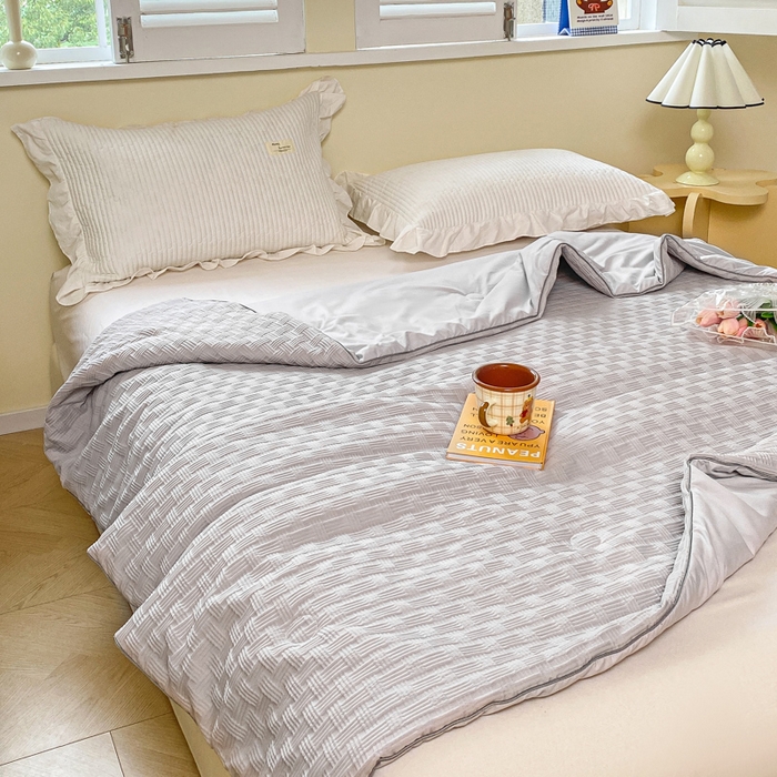 91家纺网 家纺一手货源 找家纺 左右家纺 2025新款华夫格大豆夏被被子被芯 浅灰