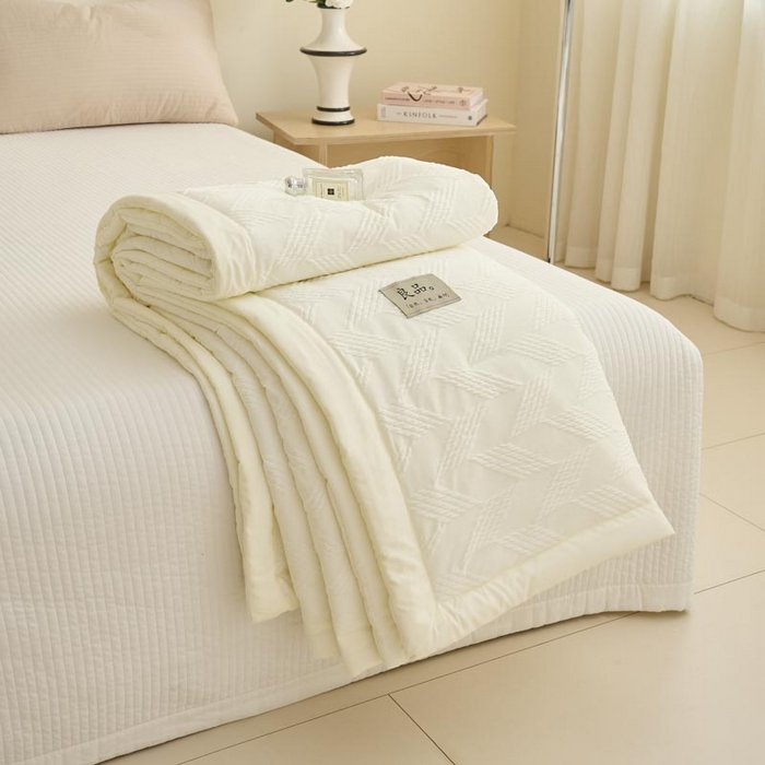 91家纺网 家纺一手货源 找家纺 子由家居 2025新款针织菱形格提花大豆被被子被芯 菱形格-奶白