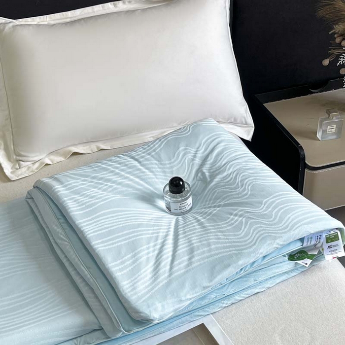 91家纺网 家纺一手货源 找家纺 子由家居 2025新款凉感丝浮雕提花大豆夏被被子被芯 曲线纹-天蓝