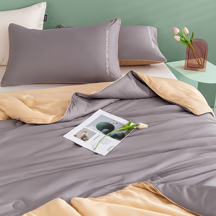 91家纺网 家纺一手货源 找家纺 子由家居 2025新款水洗真丝轻奢绣花系列夏被四件套 轻奢绣花-英伦灰