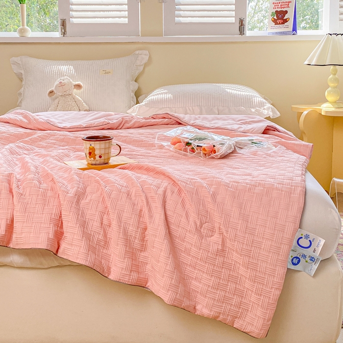 91家纺网 家纺一手货源 找家纺 左右家纺 2025新款华夫格大豆夏被被子被芯 浅粉