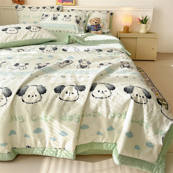 91家纺网 家纺一手货源 找家纺 盛秋家纺 2026新款A类水洗棉豆豆夏被系列 欢乐狗+灰绿